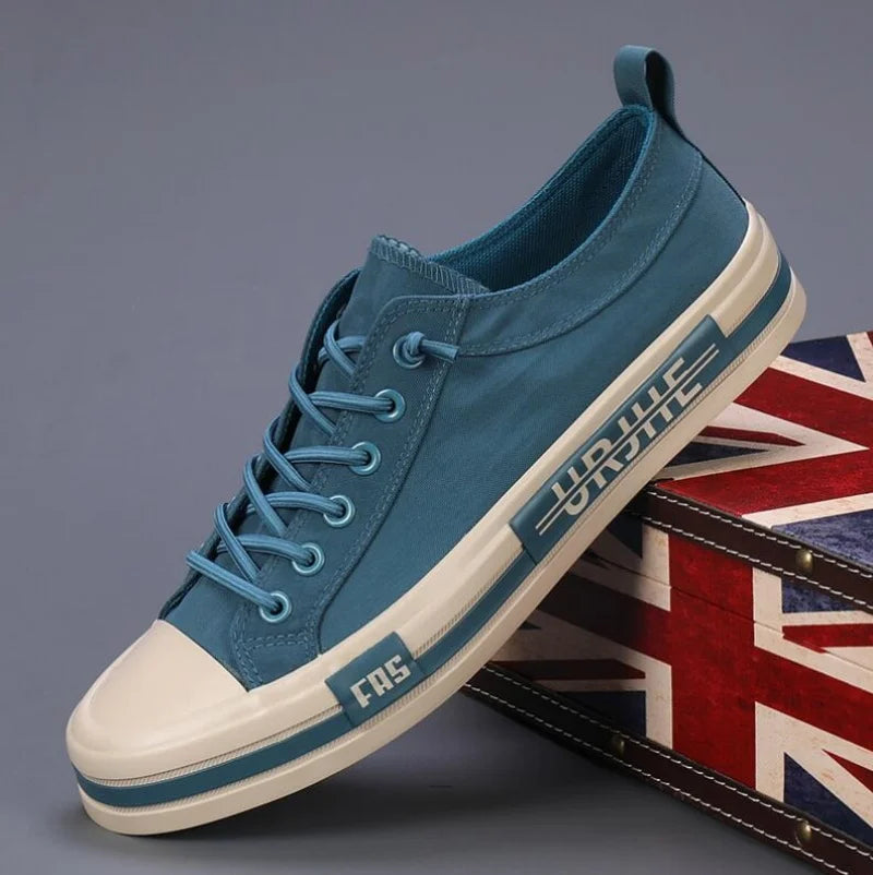 Summer Casual shoes Men's Sneakers New In Low Cut Casual Fashion Sports Shoes Light weight Men CANVAS Shoes