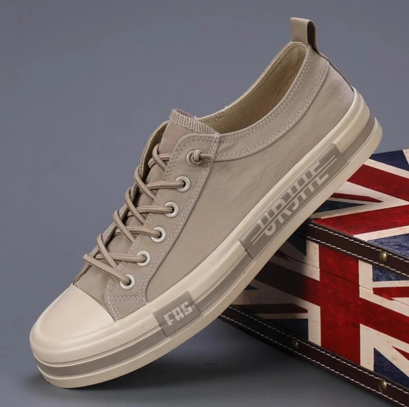 Summer Casual shoes Men's Sneakers New In Low Cut Casual Fashion Sports Shoes Light weight Men CANVAS Shoes